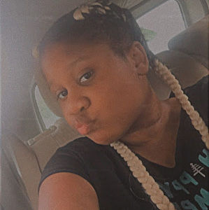 Meet your Posher, Michaela